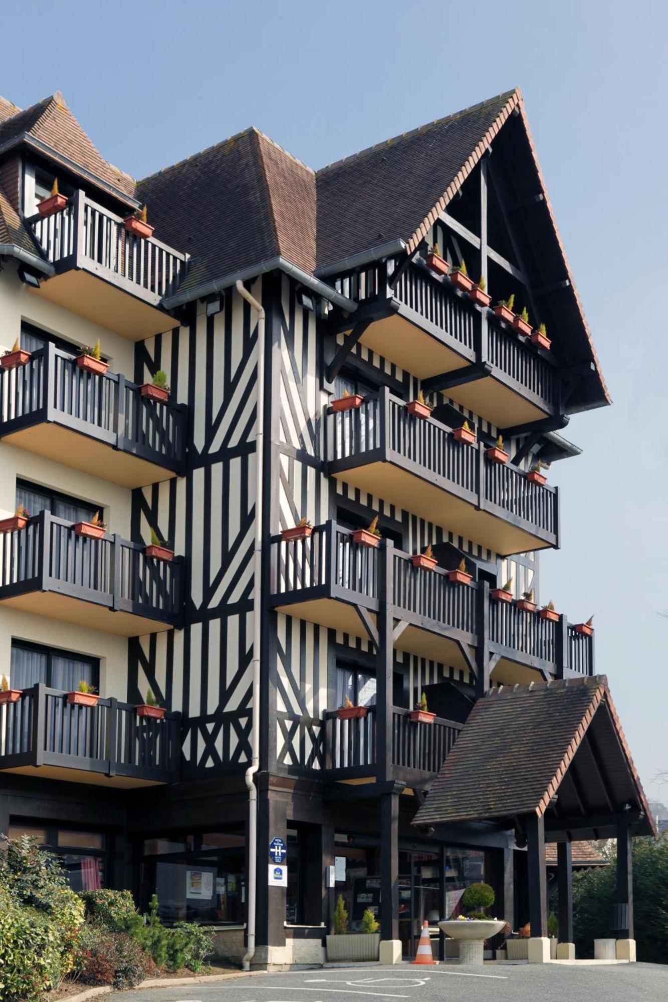 เบสต์ เวสเทิร์น พลัส โอสเตลรี ดู วาลง Hotel ทรูวิลล์-ซูร์-แมร์ ภายนอก รูปภาพ